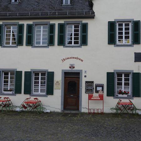 Stiftsherrenhaus Munstermaifeld ภายนอก รูปภาพ