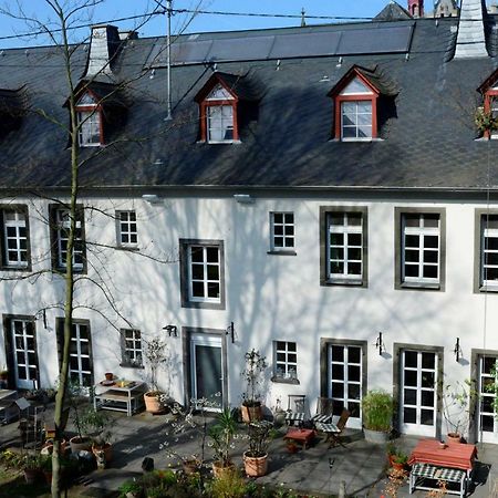 Stiftsherrenhaus Munstermaifeld ภายนอก รูปภาพ