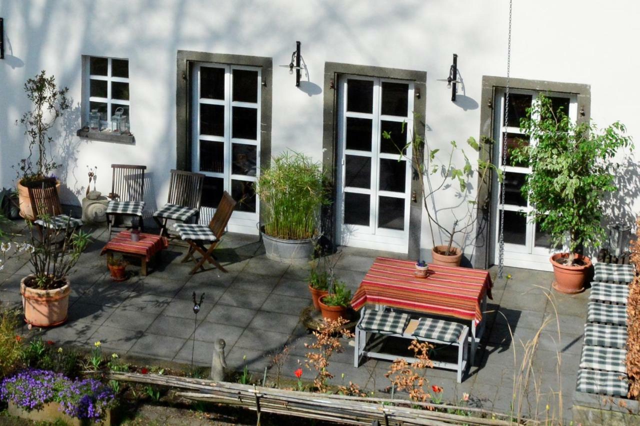 Stiftsherrenhaus Munstermaifeld ภายนอก รูปภาพ
