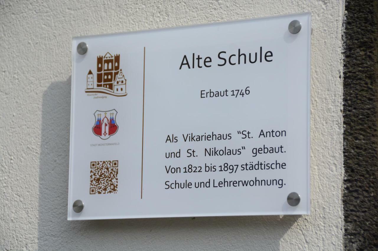 Stiftsherrenhaus Munstermaifeld ภายนอก รูปภาพ